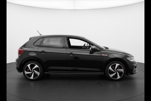 Volkswagen Polo 2.0 TSI GTI TSI 210PK DSG GTI-SPORT IQ-LIGHT/PDC/CARPLAY