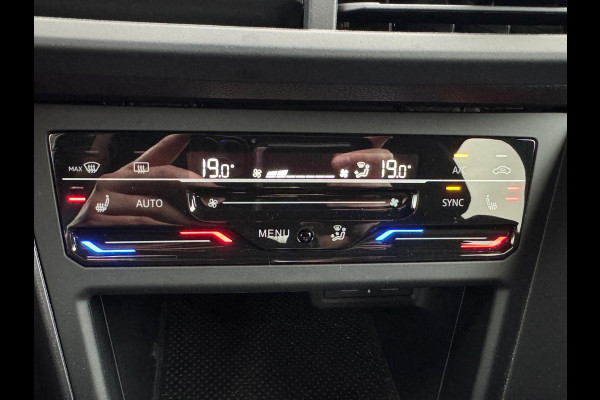 Volkswagen Polo 2.0 TSI GTI TSI 210PK DSG GTI-SPORT IQ-LIGHT/PDC/CARPLAY