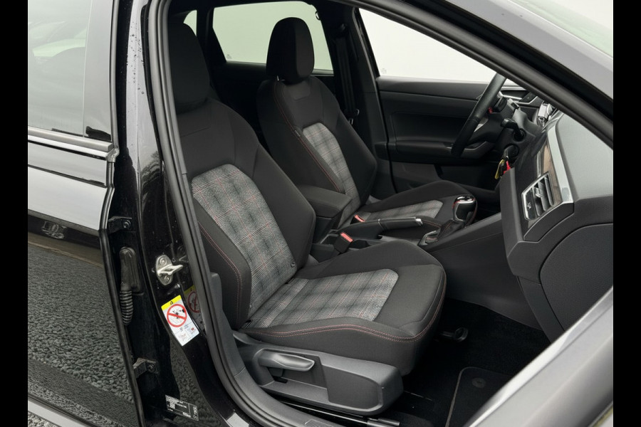 Volkswagen Polo 2.0 TSI GTI TSI 210PK DSG GTI-SPORT IQ-LIGHT/PDC/CARPLAY