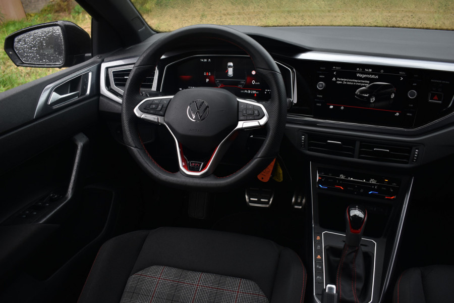 Volkswagen Polo GTI 2.0 TSI 210PK DSG GTI-SPORT VIRTUAL/LED/CARPLAY