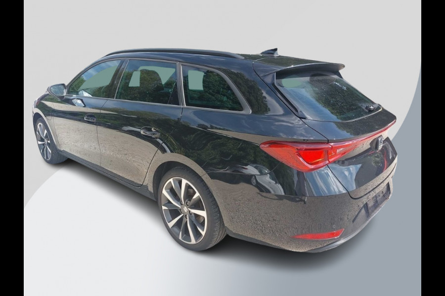 Seat Leon Sportstourer 1.4 TSI eHybrid PHEV FR | 18 inch | Adaptive cruise control | Stoelverwarming | Achteruitrijcamera