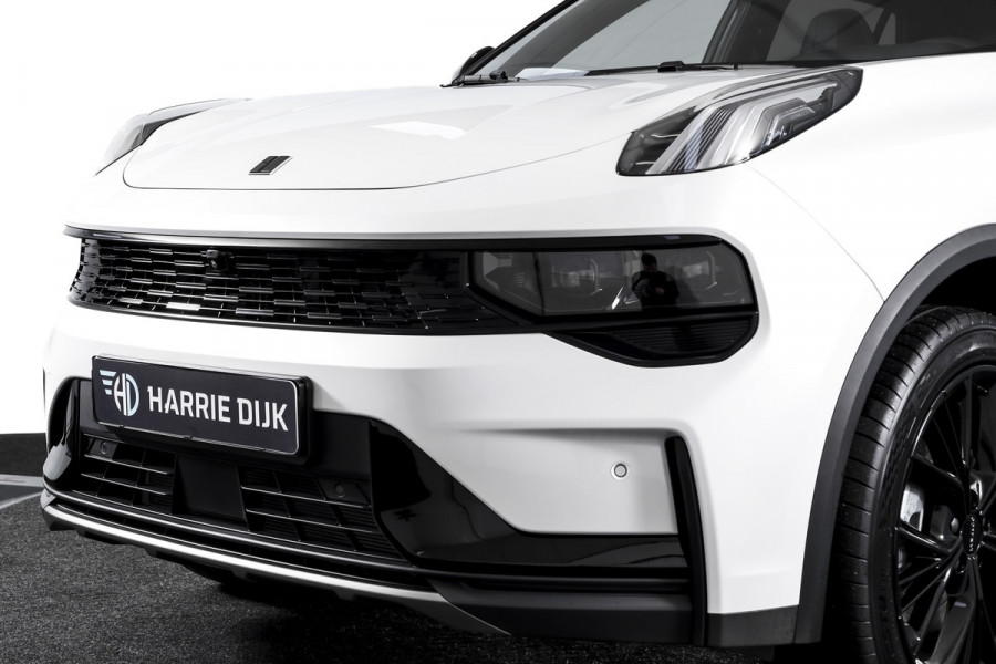 Lynk & Co 01 1.5 PHEV 276 PK More | Afn. Trekhaak | S/K-panodak | Dig. Cockpit | Stoel-+Stuurverw. | 360 Camera | Adapt. Cruise | Memory | Elek. klep | LM 20" | 3675