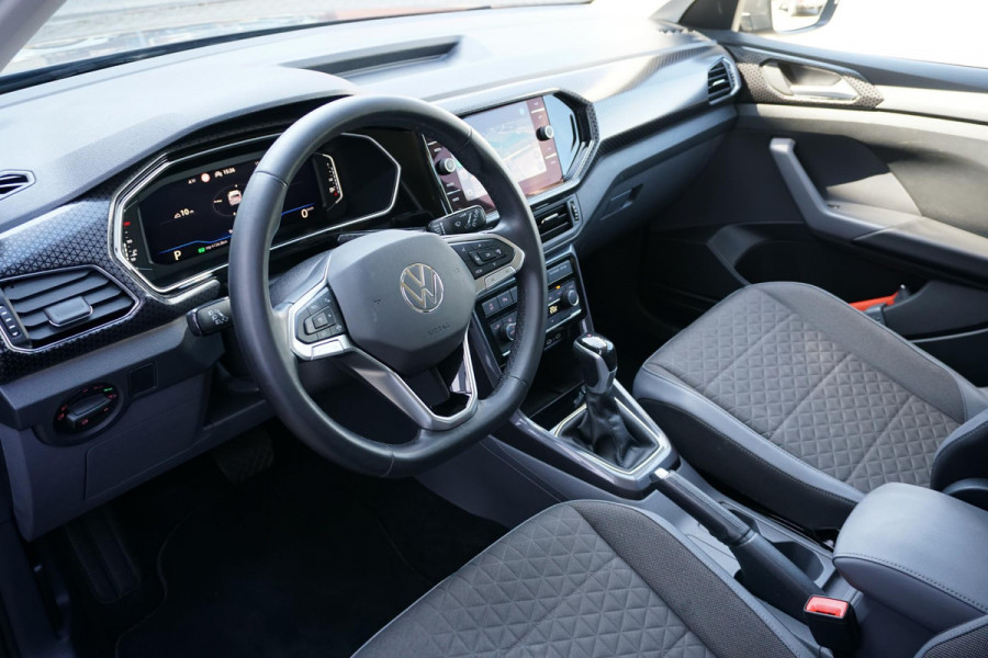 Volkswagen T-Cross 1.0 TSI Style AUT. + TREKHAAK / DIGITALE COCKPIT / NAVIGATIE /