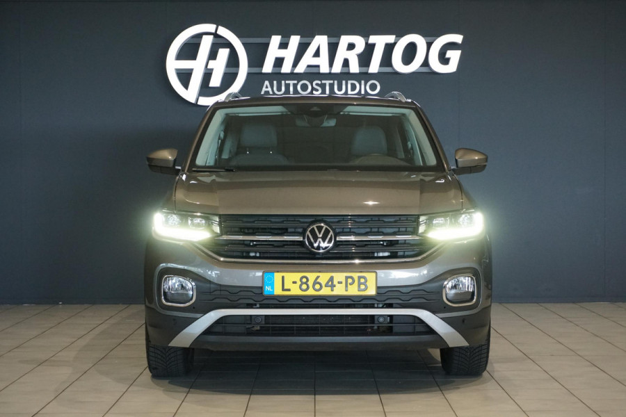 Volkswagen T-Cross 1.0 TSI Style AUT. + TREKHAAK / DIGITALE COCKPIT / NAVIGATIE /