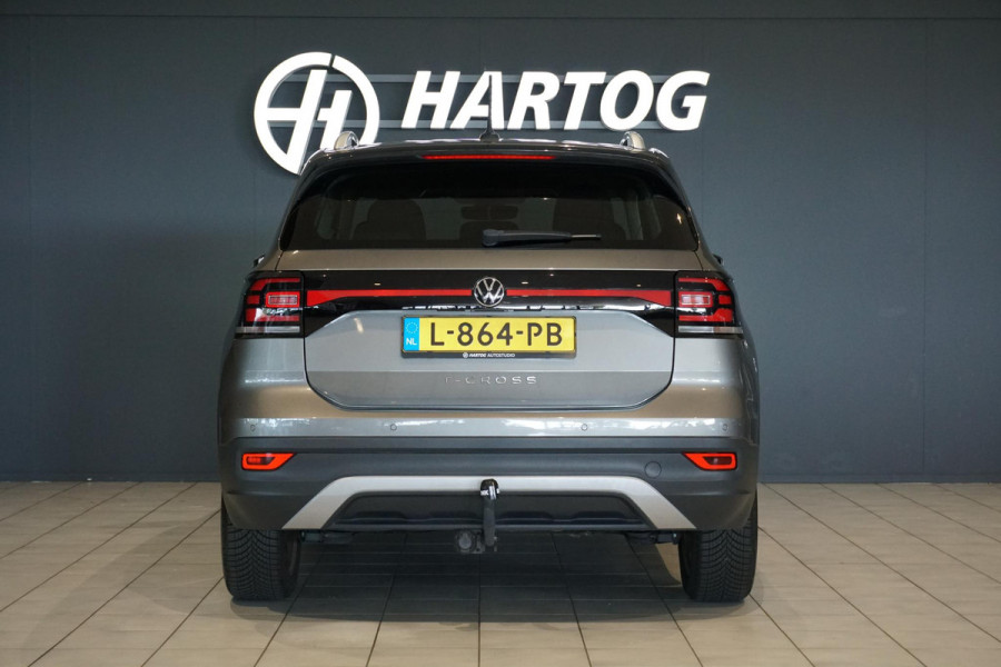 Volkswagen T-Cross 1.0 TSI Style AUT. + TREKHAAK / DIGITALE COCKPIT / NAVIGATIE /