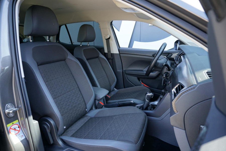 Volkswagen T-Cross 1.0 TSI Style AUT. + TREKHAAK / DIGITALE COCKPIT / NAVIGATIE /