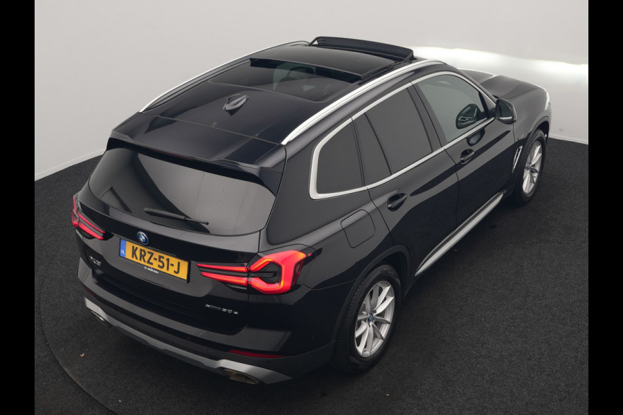 BMW X3 xDrive30e PHEV FACELIFT 293pk Dealer O.H | Trekhaak | Panodak | 360 Camera | Lederen Sportstoelen Verwarmd | Cruise Control | Apple Carplay | Virtual | Navigatie | DAB | 18"L.M | Plug In Hybrid |
