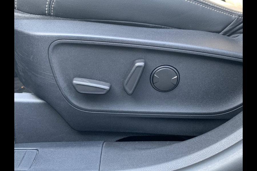 Ford Kuga 2.5 FHEV Vignale AWD 190pk | Driver Assistance Pack | Winterpack |  Volledig Lederen Interieur | Intelligente Vierwielaandrijving | Geen stekker nodig