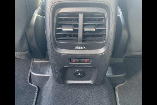 Ford Kuga 2.5 FHEV Vignale AWD 190pk | Driver Assistance Pack | Winterpack |  Volledig Lederen Interieur | Intelligente Vierwielaandrijving | Geen stekker nodig
