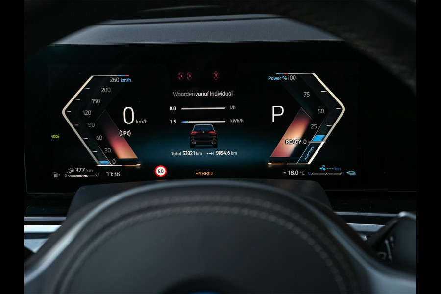 BMW X5 xDrive50e M-Sport Pro | Panoramadak | M-Performance Seats | HUD | 360 Camera | Stoelverwarming + Ventilatie | Memory Seats | Ambiance Interieur | Soft Close | Iconic Glow | Achterbank Verwarming |