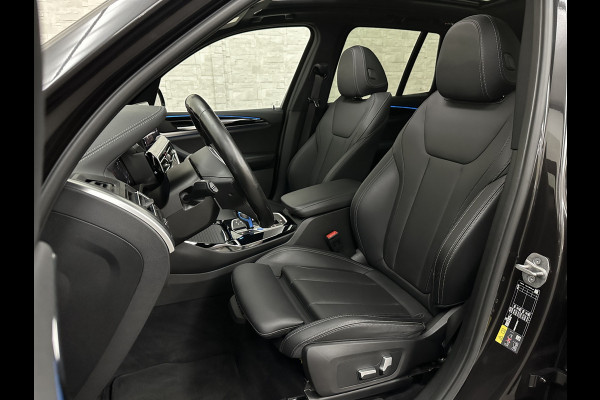 BMW iX3 M-Sport | Sophisto Grey! | Panorama | ACC | Leder | Memory | El. Trekhaak | 97.6% SOH | Sfeerverlichting | 3-Zone Clima | Carplay | LED | Btw auto, 35250,= ex. | Rijklaar incl. Bovag garantie!