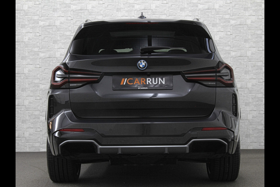 BMW iX3 M-Sport | Sophisto Grey! | Panorama | ACC | Leder | Memory | El. Trekhaak | 97.6% SOH | Sfeerverlichting | 3-Zone Clima | Carplay | LED | Btw auto, 35250,= ex. | Rijklaar incl. Bovag garantie!