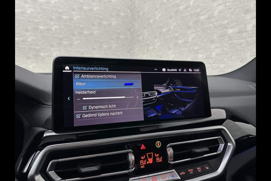 BMW iX3 M-Sport | Sophisto Grey! | Panorama | ACC | Leder | Memory | El. Trekhaak | 97.6% SOH | Sfeerverlichting | 3-Zone Clima | Carplay | LED | Btw auto, 35250,= ex. | Rijklaar incl. Bovag garantie!