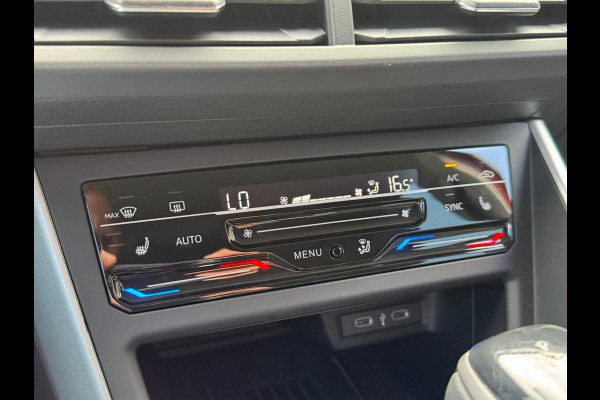 Volkswagen Taigo TSI 115PK DSG LIFE EDITION CAMERA/ACC/CARPLAY/HALF-LEDER FABRIEKS GARANTIE