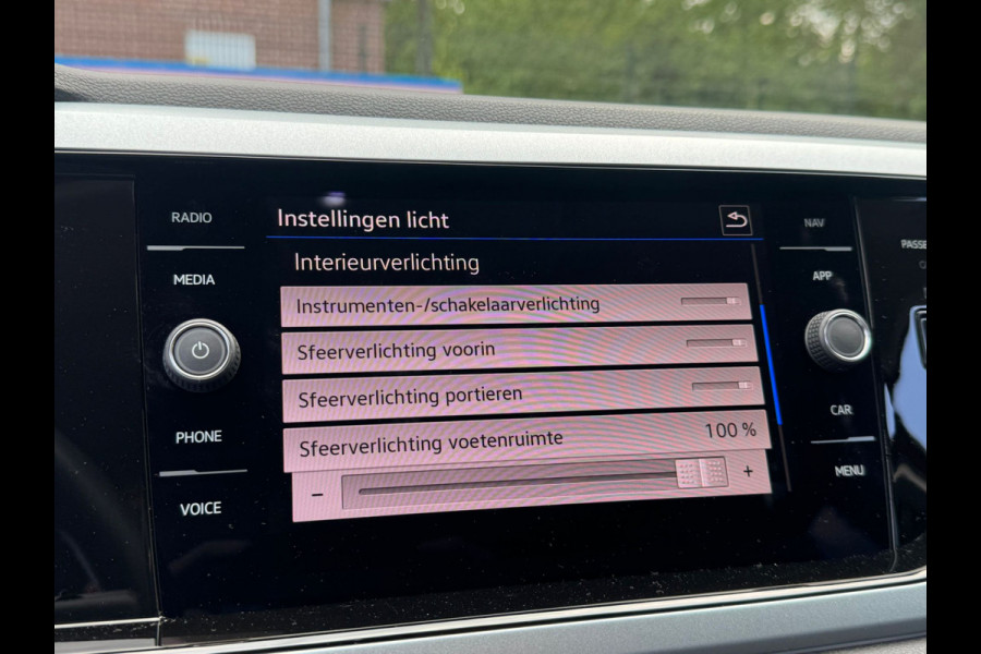 Volkswagen Taigo TSI 115PK DSG LIFE EDITION CAMERA/ACC/CARPLAY/HALF-LEDER FABRIEKS GARANTIE