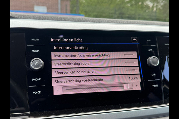 Volkswagen Taigo TSI 115PK DSG LIFE EDITION CAMERA/ACC/CARPLAY/HALF-LEDER FABRIEKS GARANTIE
