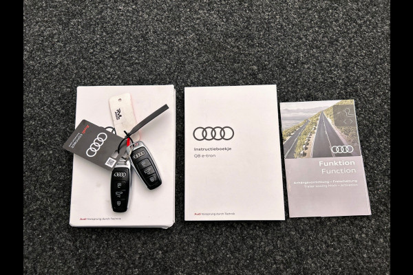 Audi Q8 e-tron 55 quattro Advanced Edition SOH 93,4% | Pano/Dak | Trekhaak | Stoelverwarming | Adapt.Cruise/control | Origineel NL