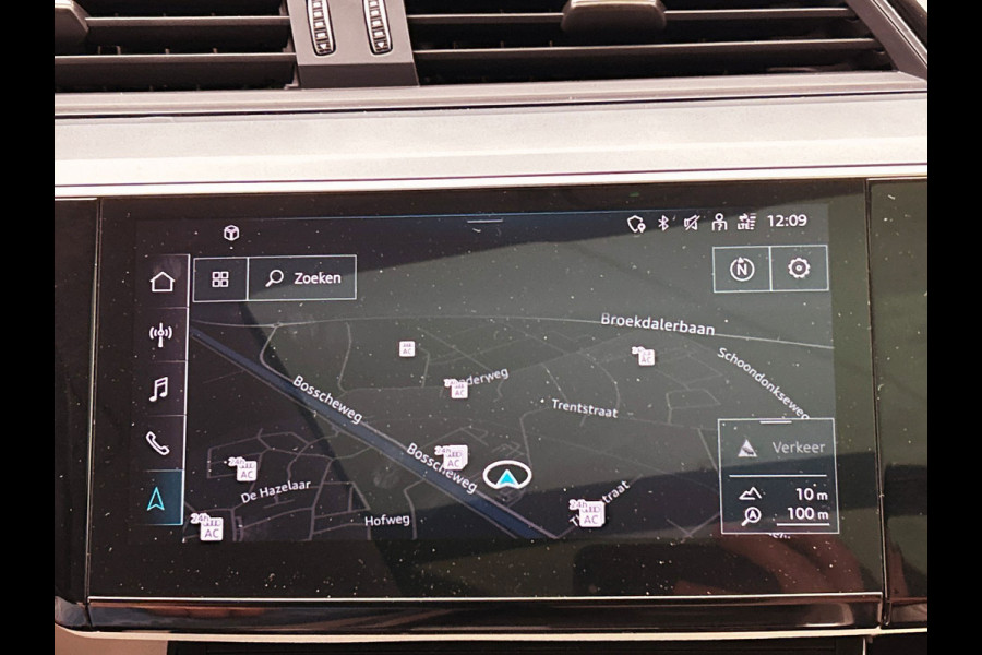 Audi Q8 e-tron 55 quattro Advanced Edition SOH 93,4% | Pano/Dak | Trekhaak | Stoelverwarming | Adapt.Cruise/control | Origineel NL