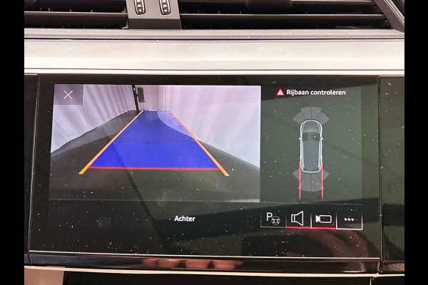 Audi Q8 e-tron 55 quattro Advanced Edition SOH 93,4% | Pano/Dak | Trekhaak | Stoelverwarming | Adapt.Cruise/control | Origineel NL