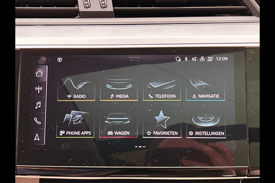 Audi Q8 e-tron 55 quattro Advanced Edition SOH 93,4% | Pano/Dak | Trekhaak | Stoelverwarming | Adapt.Cruise/control | Origineel NL
