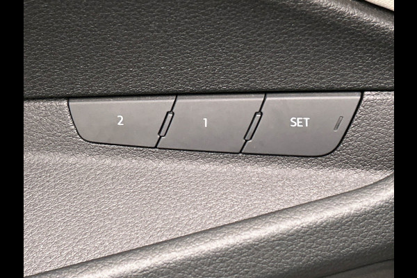 Audi Q8 e-tron 55 quattro Advanced Edition SOH 93,4% | Pano/Dak | Trekhaak | Stoelverwarming | Adapt.Cruise/control | Origineel NL