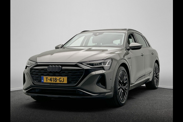 Audi Q8 e-tron 55 quattro Advanced Edition SOH 93,4% | Pano/Dak | Trekhaak | Stoelverwarming | Adapt.Cruise/control | Origineel NL