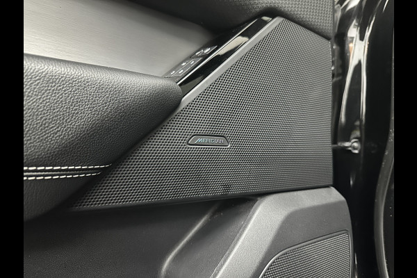 Land Rover Range Rover Velar 250 pk AWD R-Dynamic S | 360 Camera | Panorama | ACC | Leder | Meridian | 2021 |  Memory | Stoelventilatie | Carbon | Black-Optic | Sfeerverlichting | NL Auto | NAP | Dealer onderhouden. Btw Auto | 32825,= ex btw | 23925,= ex btw & ex bpm.