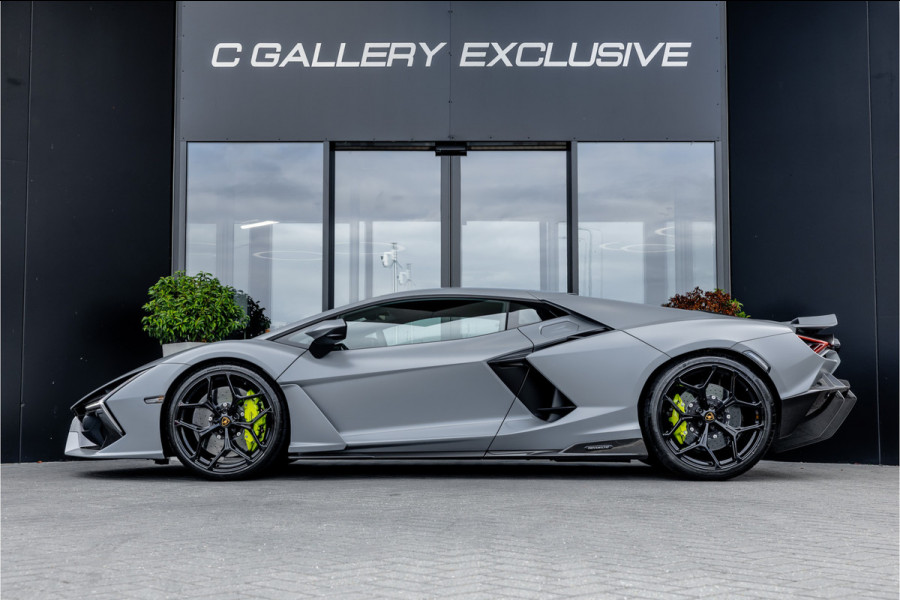 Lamborghini Revuelto 6.5 V12 - Grigio Acheso | Alcantara | Carbon | Passenger Display | 21"