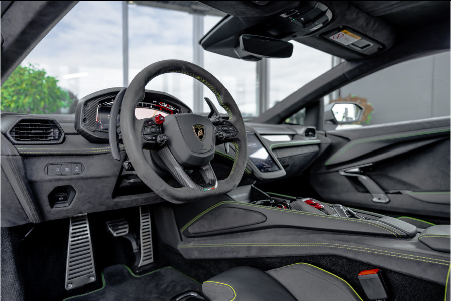 Lamborghini Revuelto 6.5 V12 - Grigio Acheso | Alcantara | Carbon | Passenger Display | 21"