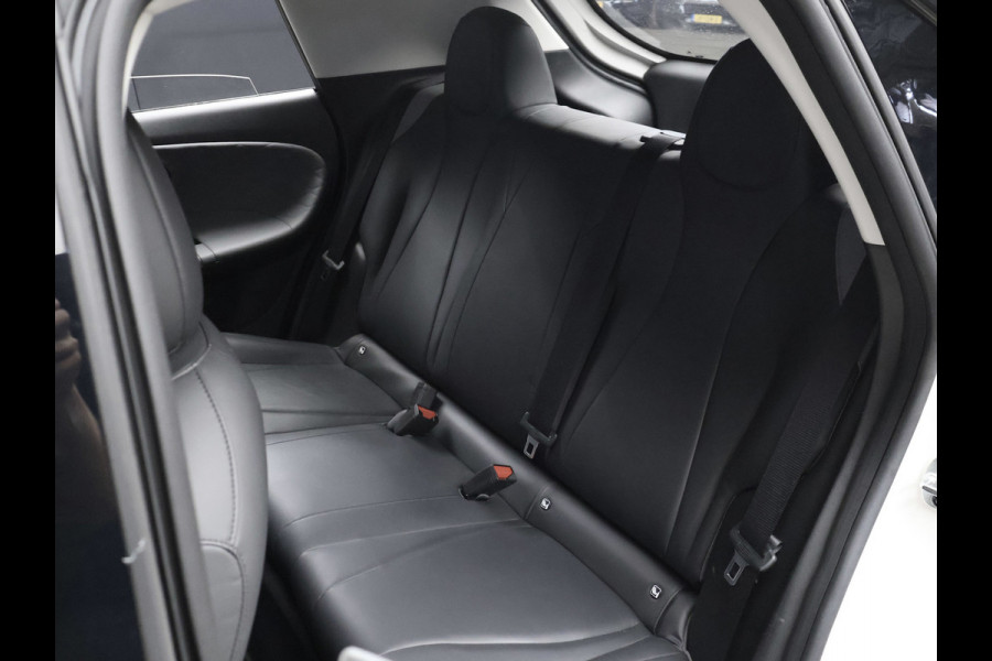 Dongfeng Box Launch Edition 42 kWh Sport (APPLE CARPLAY,NAVI,STOEL VERWARMING/VERKOELING,CLIMATE,CRUISE,SPORTSTOELEN,LM VELGEN)