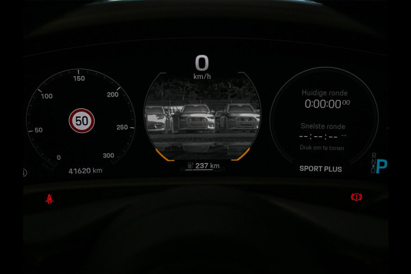Porsche Taycan Sport Turismo 4S 79 kWh | Panoramdak | Bose | HUD | Camera | Night Vision | Carbon Interieur | Sport Chrono | Achterasbesturing | 14-Wegs Memory Seats | Stoelverwarming V+A | Passagiers Display |