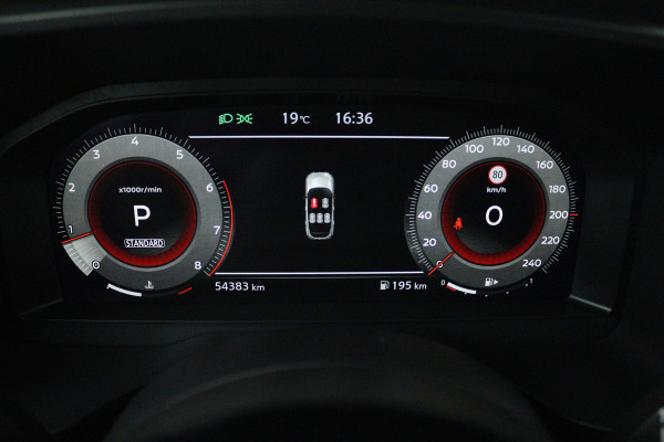 Nissan QASHQAI 1.3 MHEV Xtronic Tekna Plus (PANO, TREKHAAK, CAMERA, STUUR-/STOELVERWARMING, ELEKT. STOELEN, MEMORY)