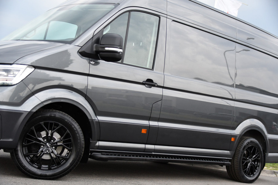 Volkswagen Crafter 35 2.0 TDI L3H3 PB Edition Camera, Adaptieve Cruise, Carplay, LED, Trekhaak, Multimedia, 140pk, Automaat, Sensoren, Uniek!