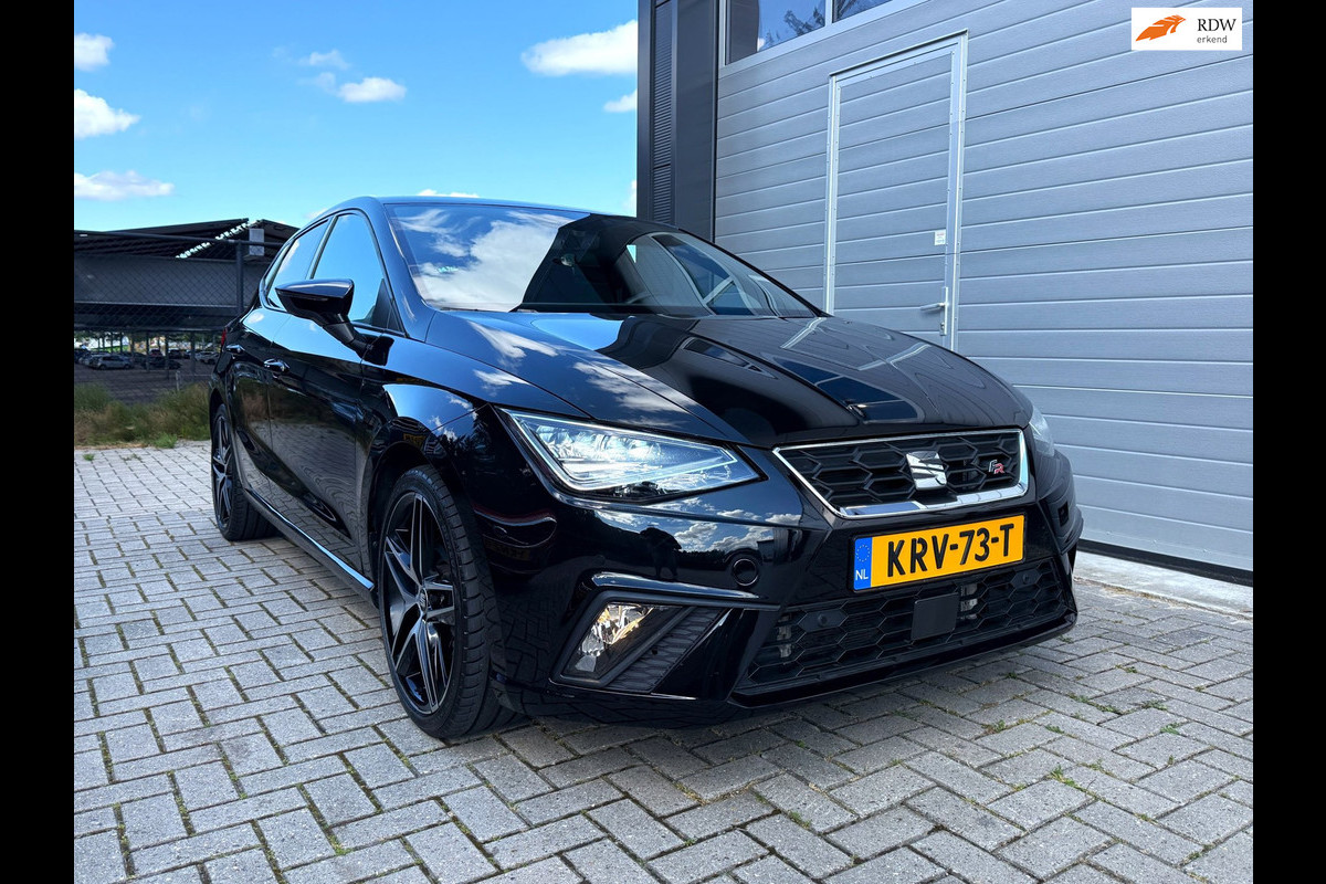 Seat Ibiza 1.5 TSI FR Business Intense LED - Apple CarPlay - 18" - Virtual Cockpit - Navigatie - Achteruitrijcamera - ACC