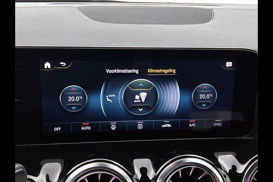 Mercedes-Benz EQA 250 Business Solution AMG 67 kWh | AMG line | MBUX wide screen | Designo grijs | Stoelverwarming | Achteruitrij camera Inclusief 24 maanden MB Certified garantie voor Europa.