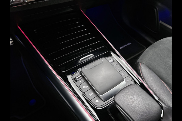 Mercedes-Benz EQA 250 Business Solution AMG 67 kWh | AMG line | MBUX wide screen | Designo grijs | Stoelverwarming | Achteruitrij camera Inclusief 24 maanden MB Certified garantie voor Europa.