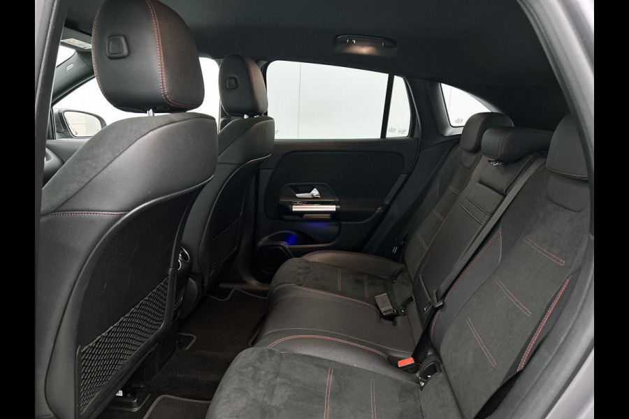 Mercedes-Benz EQA 250 Business Solution AMG 67 kWh | AMG line | MBUX wide screen | Designo grijs | Stoelverwarming | Achteruitrij camera Inclusief 24 maanden MB Certified garantie voor Europa.