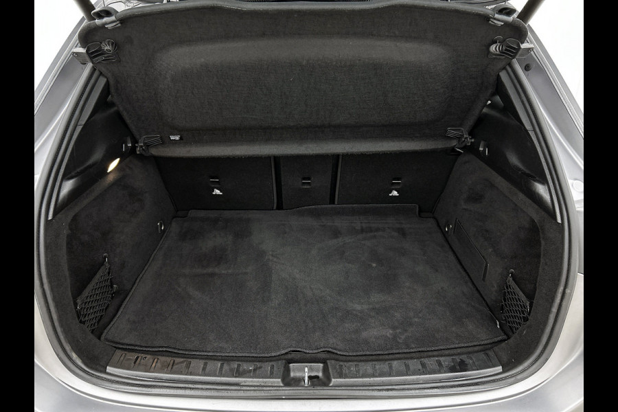 Mercedes-Benz EQA 250 Business Solution AMG 67 kWh | AMG line | MBUX wide screen | Designo grijs | Stoelverwarming | Achteruitrij camera Inclusief 24 maanden MB Certified garantie voor Europa.
