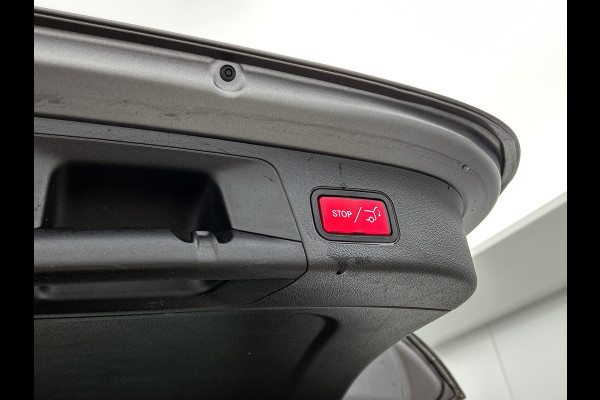 Mercedes-Benz EQA 250 Business Solution AMG 67 kWh | AMG line | MBUX wide screen | Designo grijs | Stoelverwarming | Achteruitrij camera Inclusief 24 maanden MB Certified garantie voor Europa.