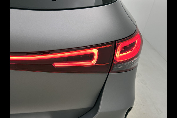 Mercedes-Benz EQA 250 Business Solution AMG 67 kWh | AMG line | MBUX wide screen | Designo grijs | Stoelverwarming | Achteruitrij camera Inclusief 24 maanden MB Certified garantie voor Europa.