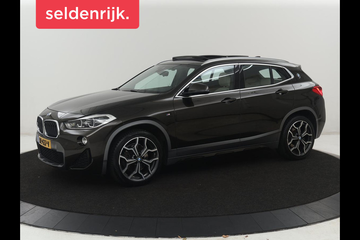BMW X2 SDrive20i High Executive | Panoramadak | Leder | Stoelverwarming | Cruise control | Head-up | Bluetooth | Sfeerverlichting | Park assist | Elektrische achterklep | Trekhaak
