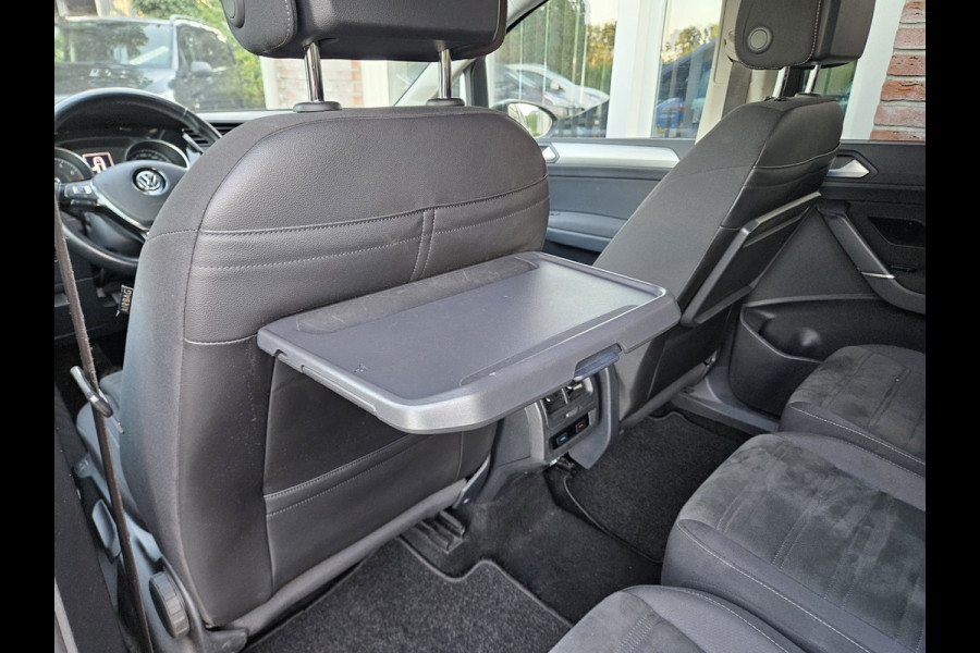Volkswagen Touran 1.0 TSI Comfortline Business Carplay! Trekhaak! Airco/Clima! Cruise Control! Nette Auto!