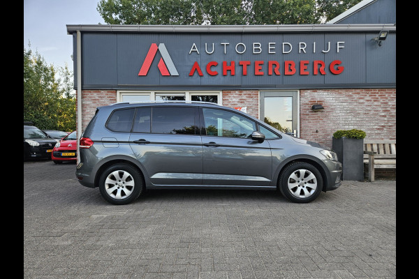 Volkswagen Touran 1.0 TSI Comfortline Business Carplay! Trekhaak! Airco/Clima! Cruise Control! Nette Auto!