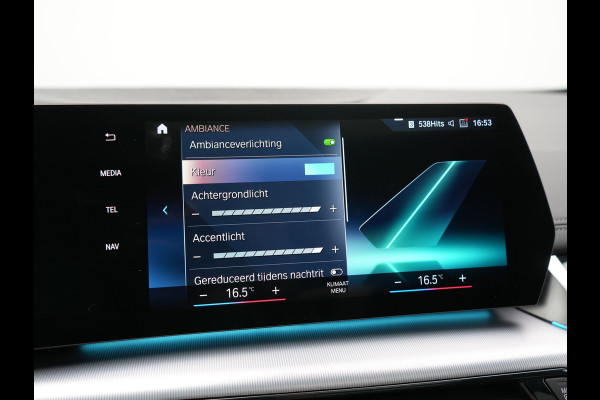 BMW 2 Serie Active Tourer 225e xDrive Luxury Line PHEV 245pk Dealer O.H | Trekhaak | Panodak | Adaptive Cruise | Lederen Sportstoelen Massage & Memory | Stoelen & Stuur Verwarmd | Blis | Sfeerverlichting | Apple Carplay | Widescreen Navigatie | Plug In Hybrid |