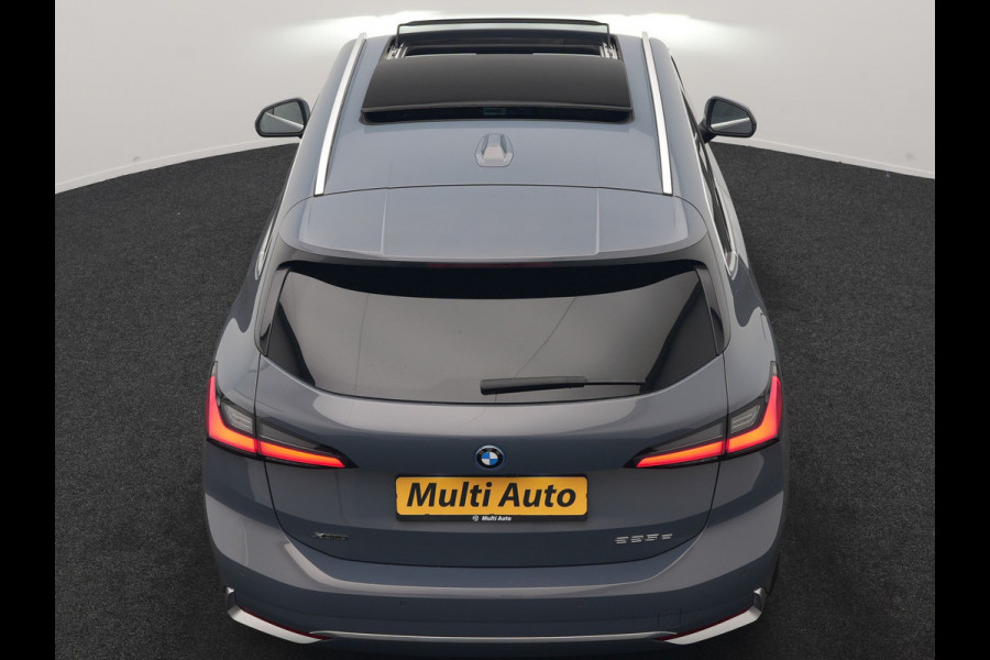 BMW 2 Serie Active Tourer 225e xDrive Luxury Line PHEV 245pk Dealer O.H | Trekhaak | Panodak | Adaptive Cruise | Lederen Sportstoelen Massage & Memory | Stoelen & Stuur Verwarmd | Blis | Sfeerverlichting | Apple Carplay | Widescreen Navigatie | Plug In Hybrid |