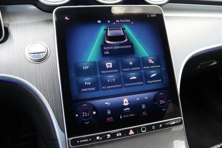 Mercedes-Benz C-Klasse Estate 300 e AMG Line | Distronic | Panoramadak | Memory | Surround Camera | Verwarmd Stuurwiel | Carplay | Sfeerverlichting Premium |