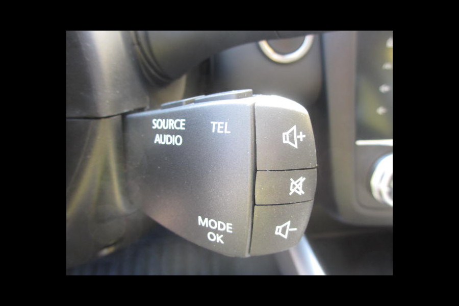 Renault Kadjar 1.3 TCe 140PK Intens | NAVI | CAMERA | 19" LM | DEALER ONDERHOUDEN | STOELVERWARMING | LED | CLIMAT CONTROL |