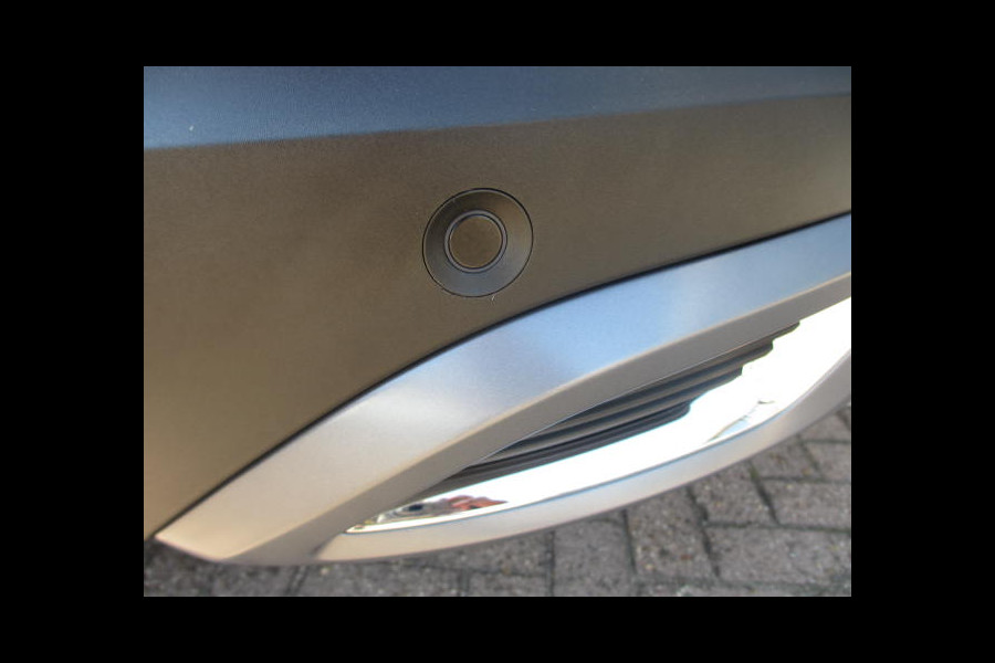 Renault Kadjar 1.3 TCe 140PK Intens | NAVI | CAMERA | 19" LM | DEALER ONDERHOUDEN | STOELVERWARMING | LED | CLIMAT CONTROL |