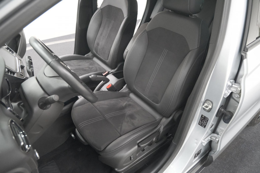 Opel Crossland Turbo 110 Ultimate | Camera | Dodehoekdetectie | Comfort Pakket | Apple Carplay