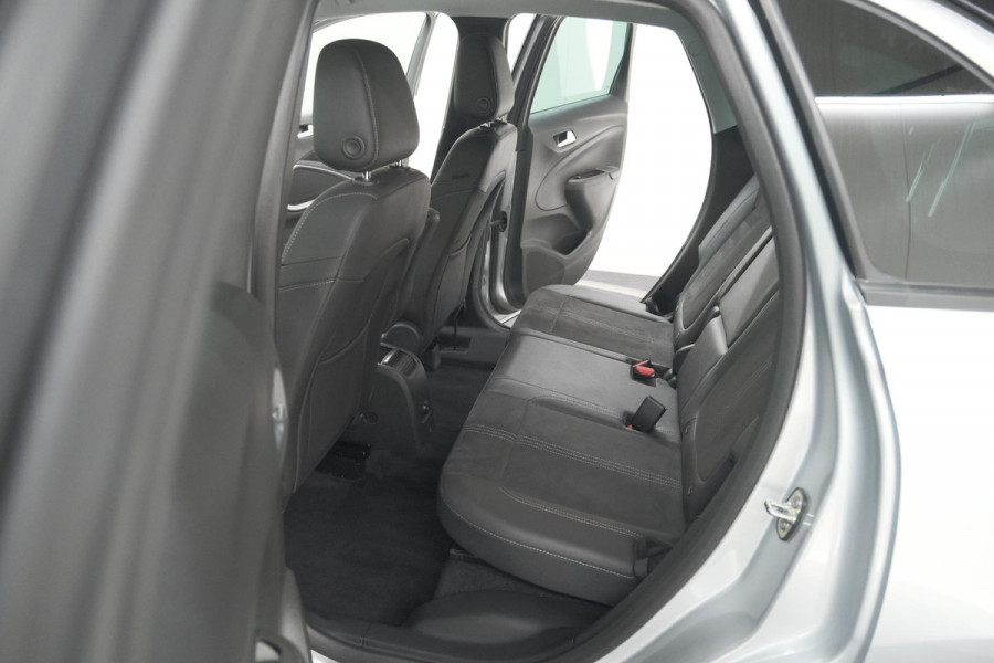 Opel Crossland Turbo 110 Ultimate | Camera | Dodehoekdetectie | Comfort Pakket | Apple Carplay